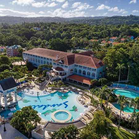אוצ'ו ריוס Sandals Ochi Beach All Inclusive Resort - Couples Only (Adults Only) מראה חיצוני תמונה