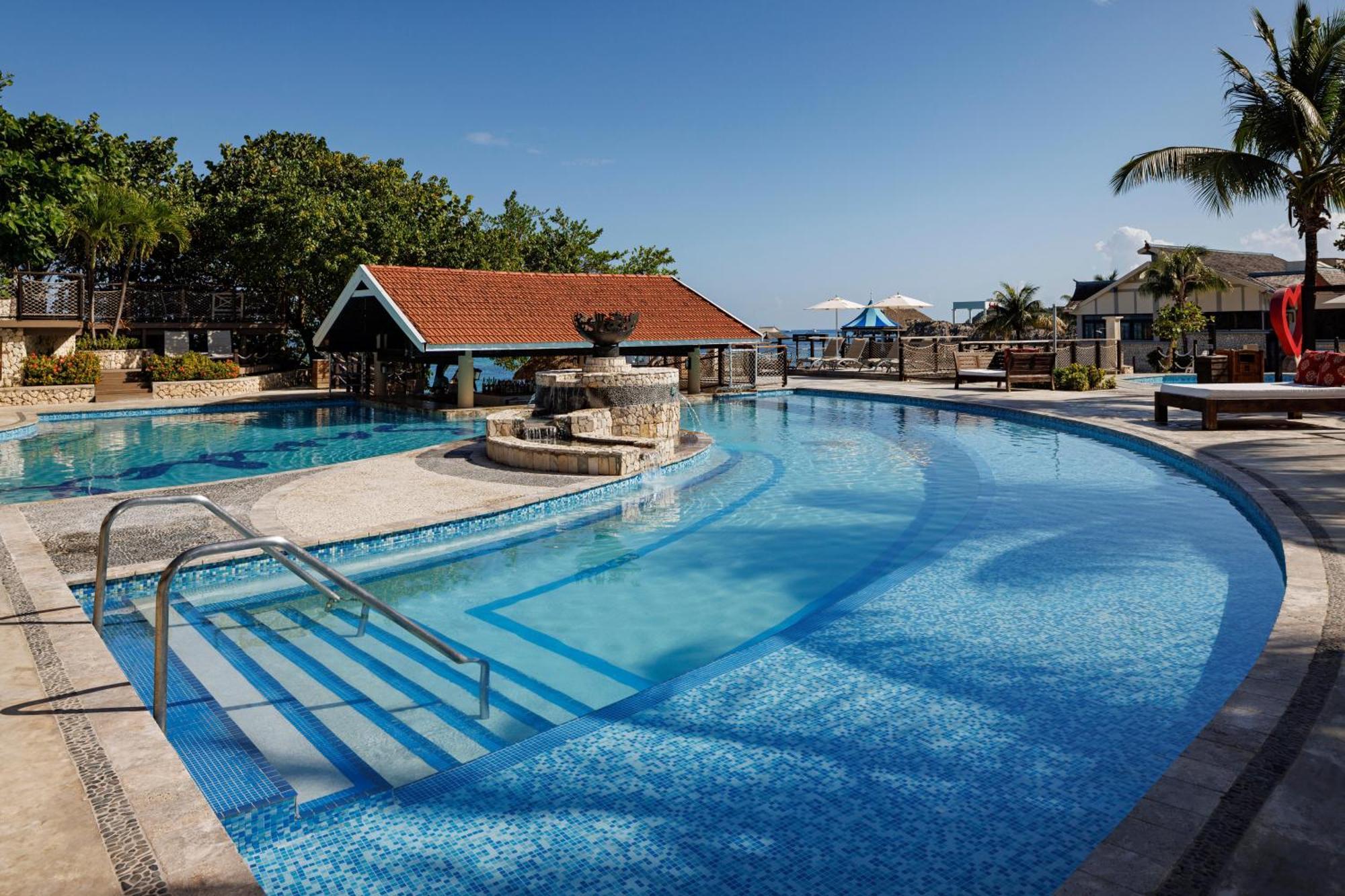 אוצ'ו ריוס Sandals Ochi Beach All Inclusive Resort - Couples Only (Adults Only) מראה חיצוני תמונה