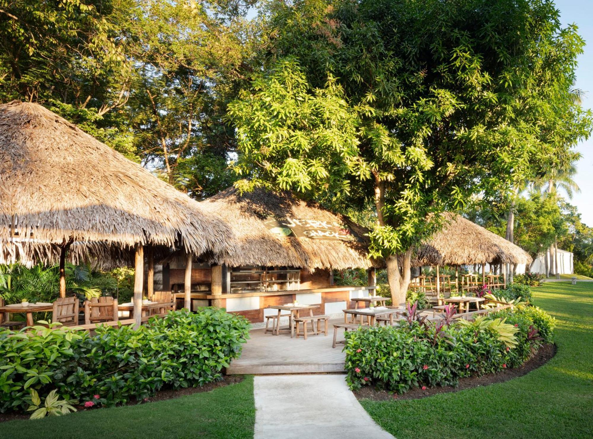 אוצ'ו ריוס Sandals Ochi Beach All Inclusive Resort - Couples Only (Adults Only) מראה חיצוני תמונה